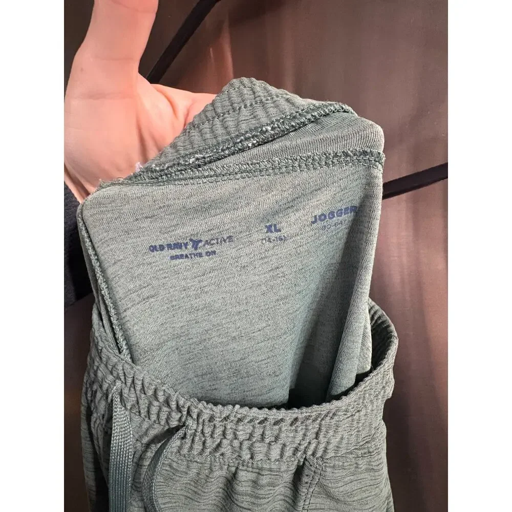 5/$20 Green Active Joggers - Old Navy - XL (14-16)